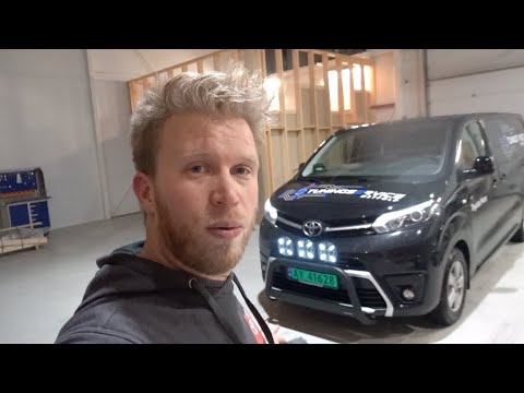 EKSTRA LYS OG TESTER ELEKTRISK PROACE | VLOG 200